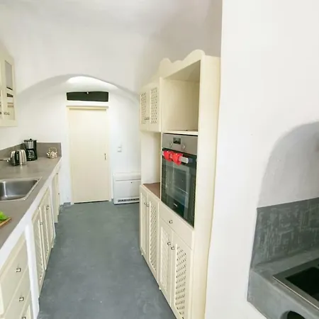Holiday home Agrilia Secluded Cave House