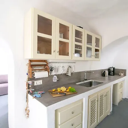 Agrilia Secluded Cave House Semesterbostad *